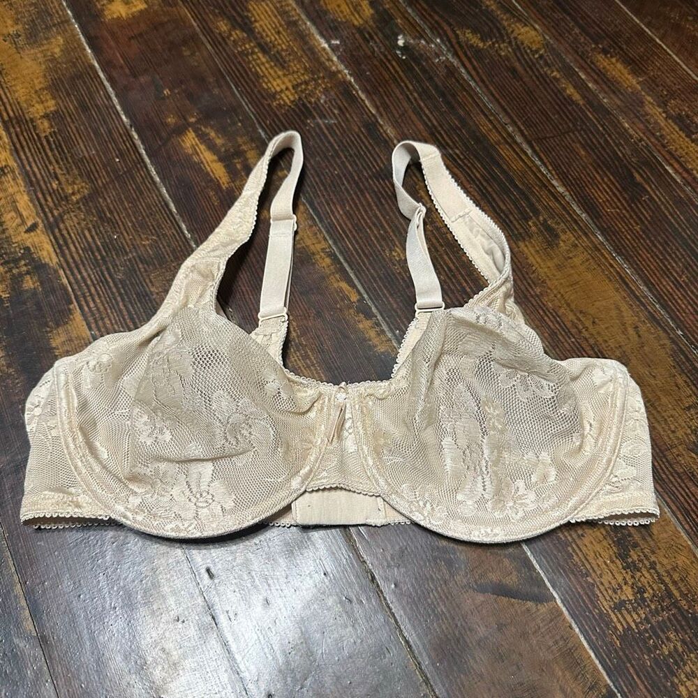 Wacoal retro chic nude semi sheer lacy sexy 36D bra